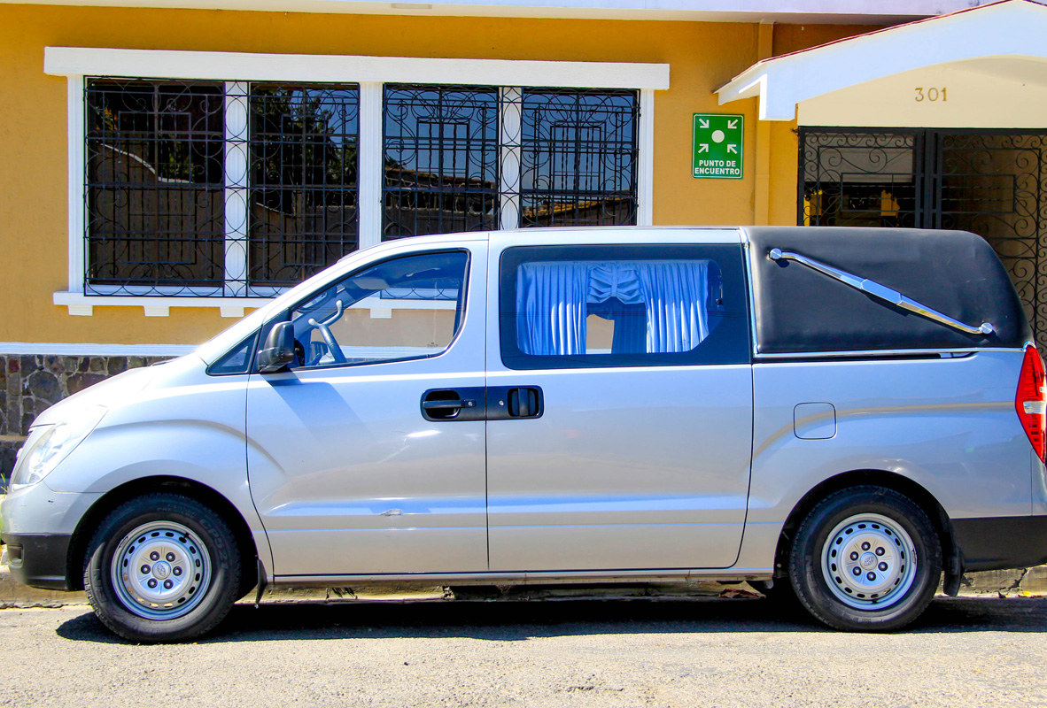 Carroza Funebre La Sagrada Familia